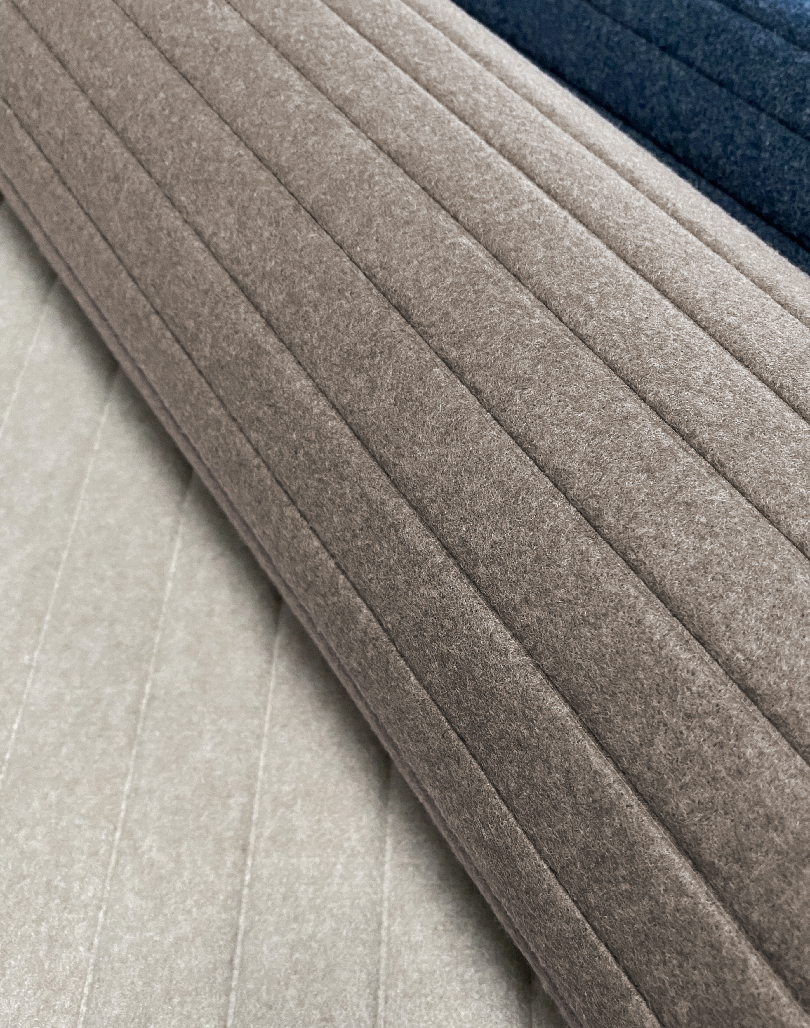 Hush Stripe40 3
