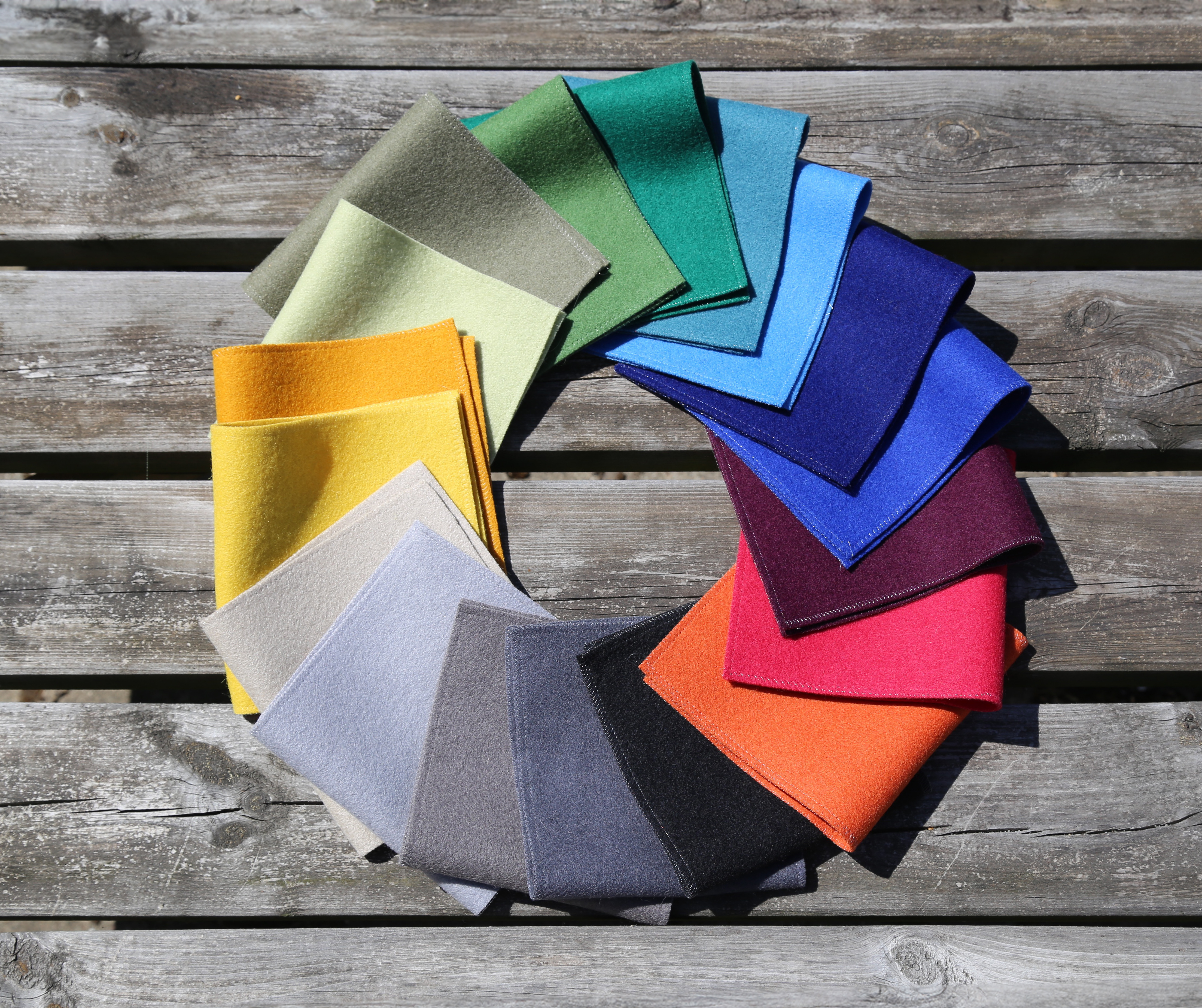Europost2 Colours